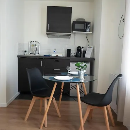 Studios Cozy Centre-Ville Châtellerault Extérieur photo