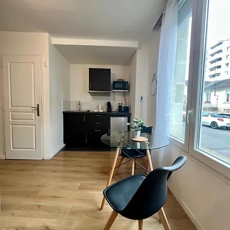 Studios Cozy Centre-Ville Châtellerault Extérieur photo