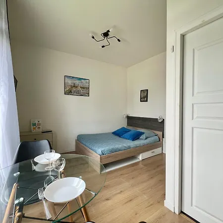 Studios Cozy Centre-Ville Châtellerault Extérieur photo